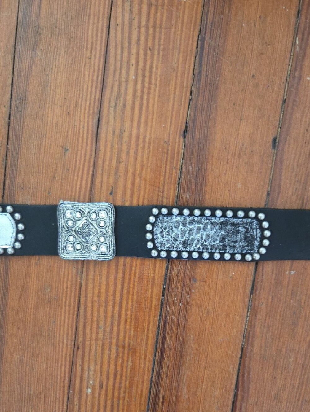 Leather Rock Vintage Leather Belt With  Silver Floral Buckle - Picture 6 of 7